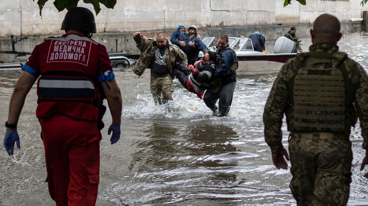 OSN kritizuje Rusko, brání doručení pomoci do okupovaných oblastí pod vodou